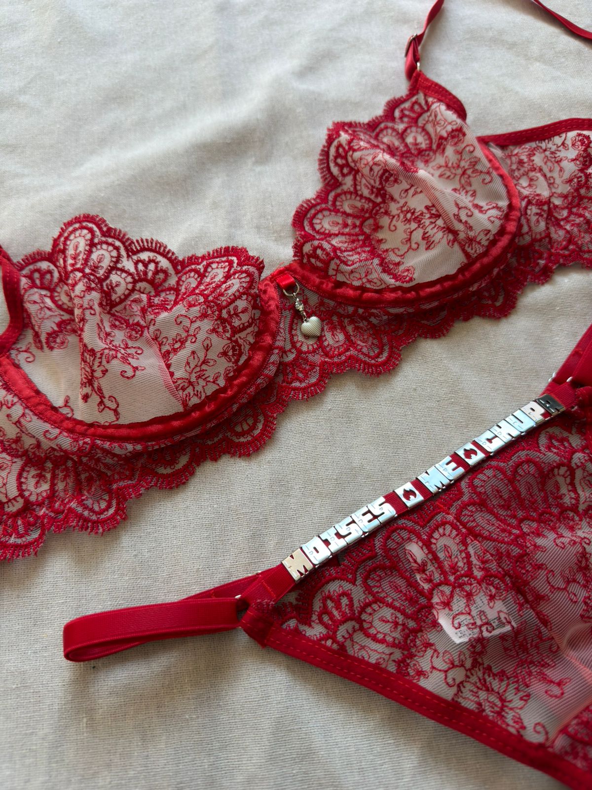 Conjunto Beijo Proibido personalizável até 12 letras