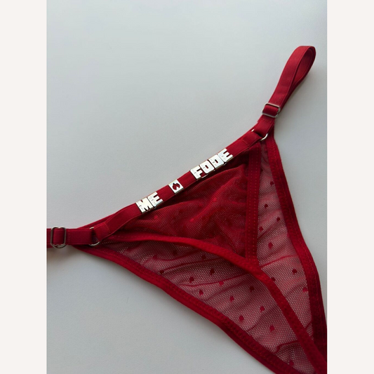 Calcinha Deluxe escrita "ME FODE"