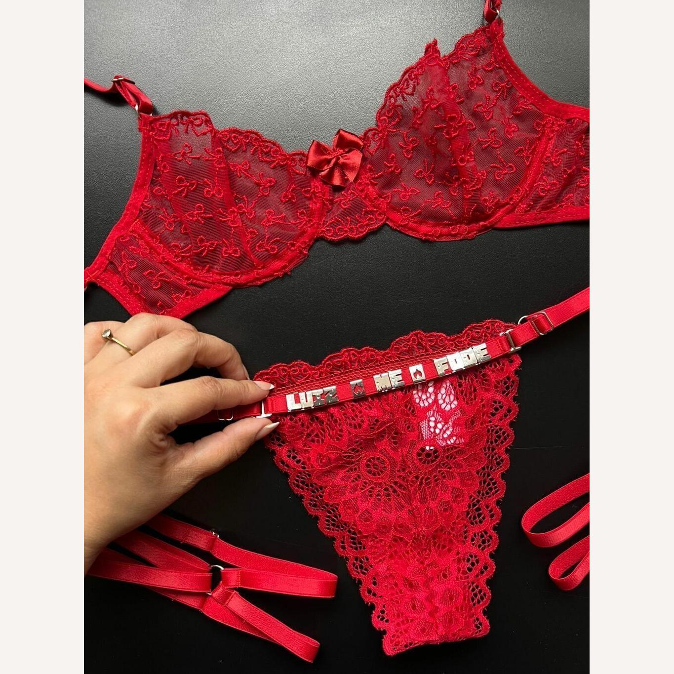 Conjunto Laços de Amor Rubi Personalizável até 15 letras